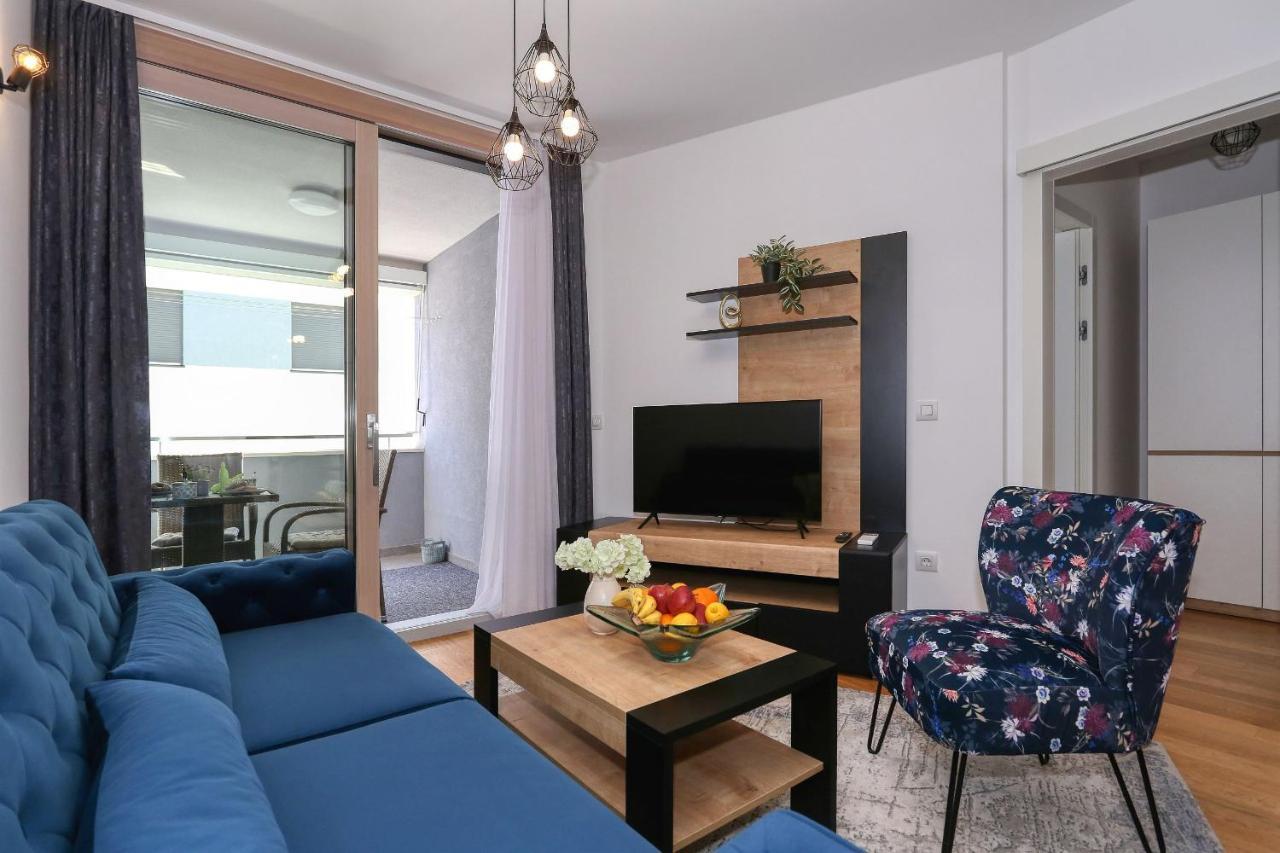 Luna With Free Parking Zadar